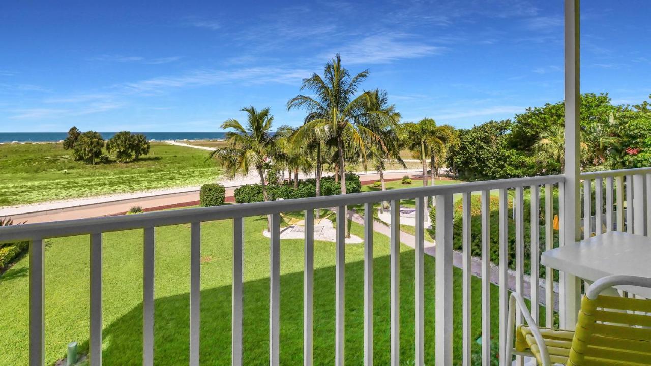 South Beach Oceanfront Resort Сант Пит Бич Экстерьер фото