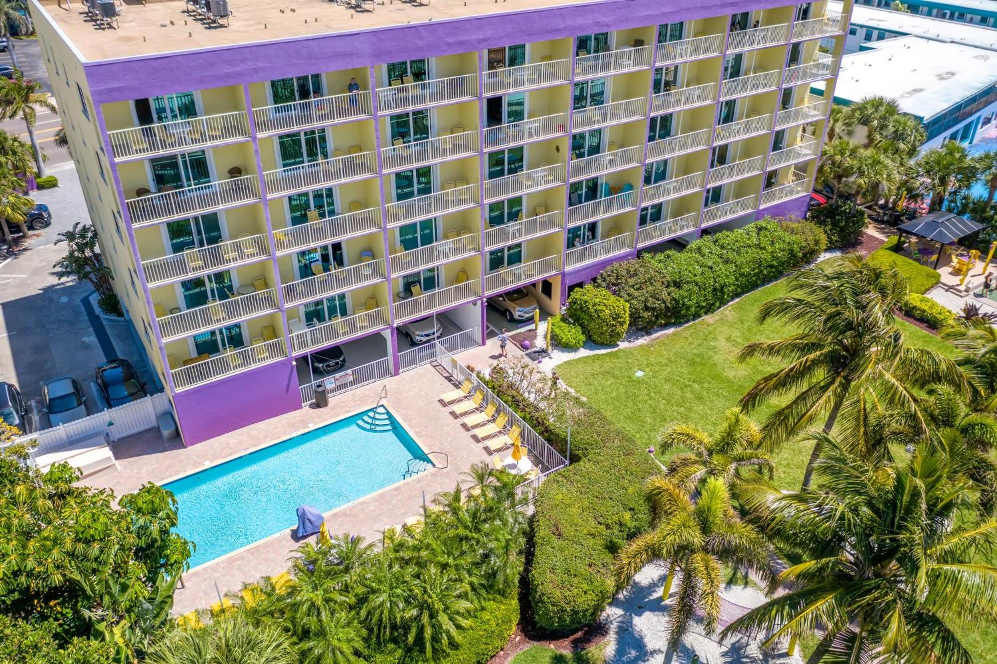 South Beach Oceanfront Resort Сант Пит Бич Номер фото