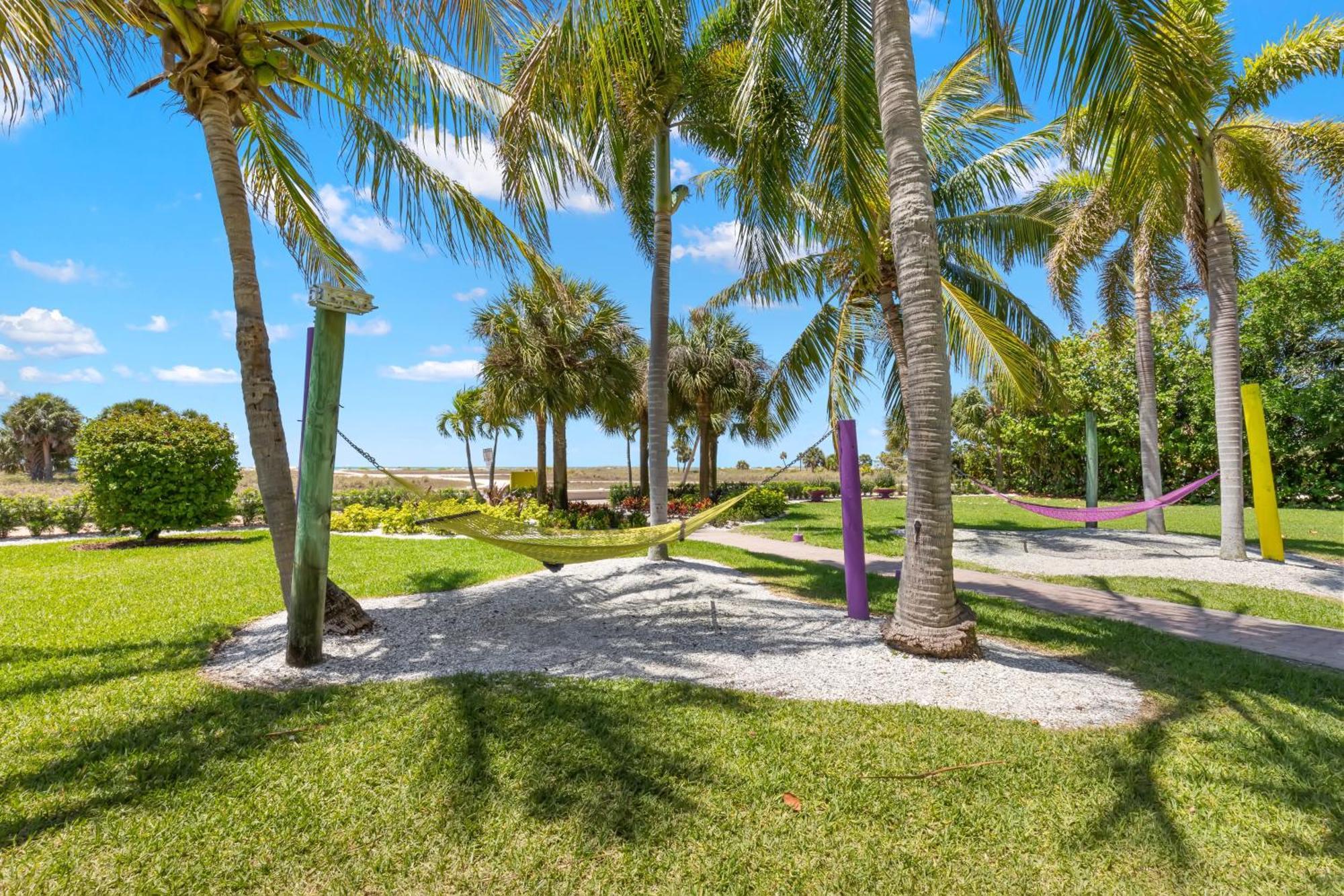 South Beach Oceanfront Resort Сант Пит Бич Номер фото