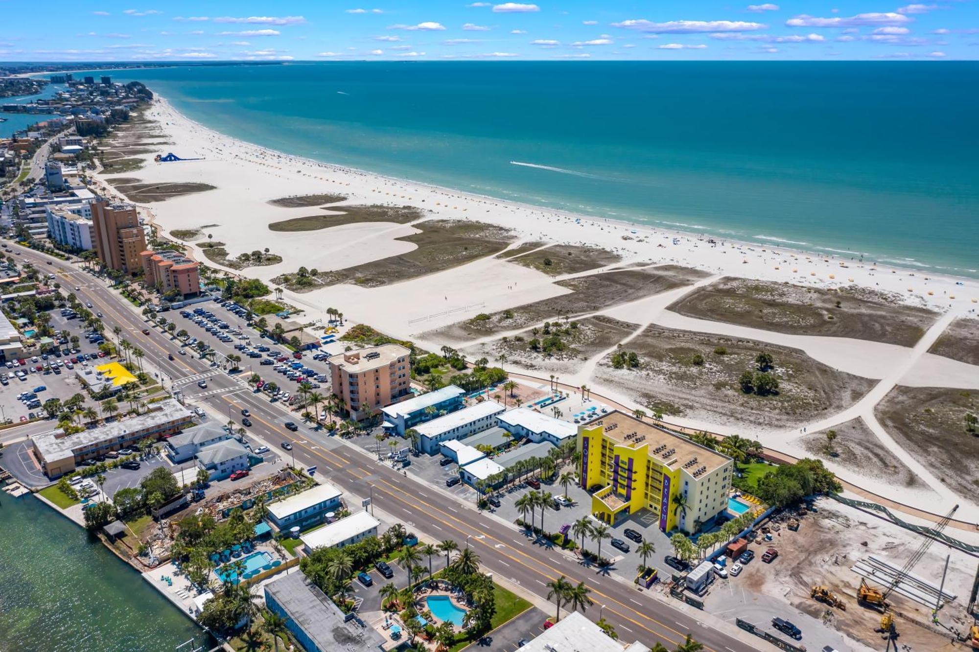 South Beach Oceanfront Resort Сант Пит Бич Номер фото