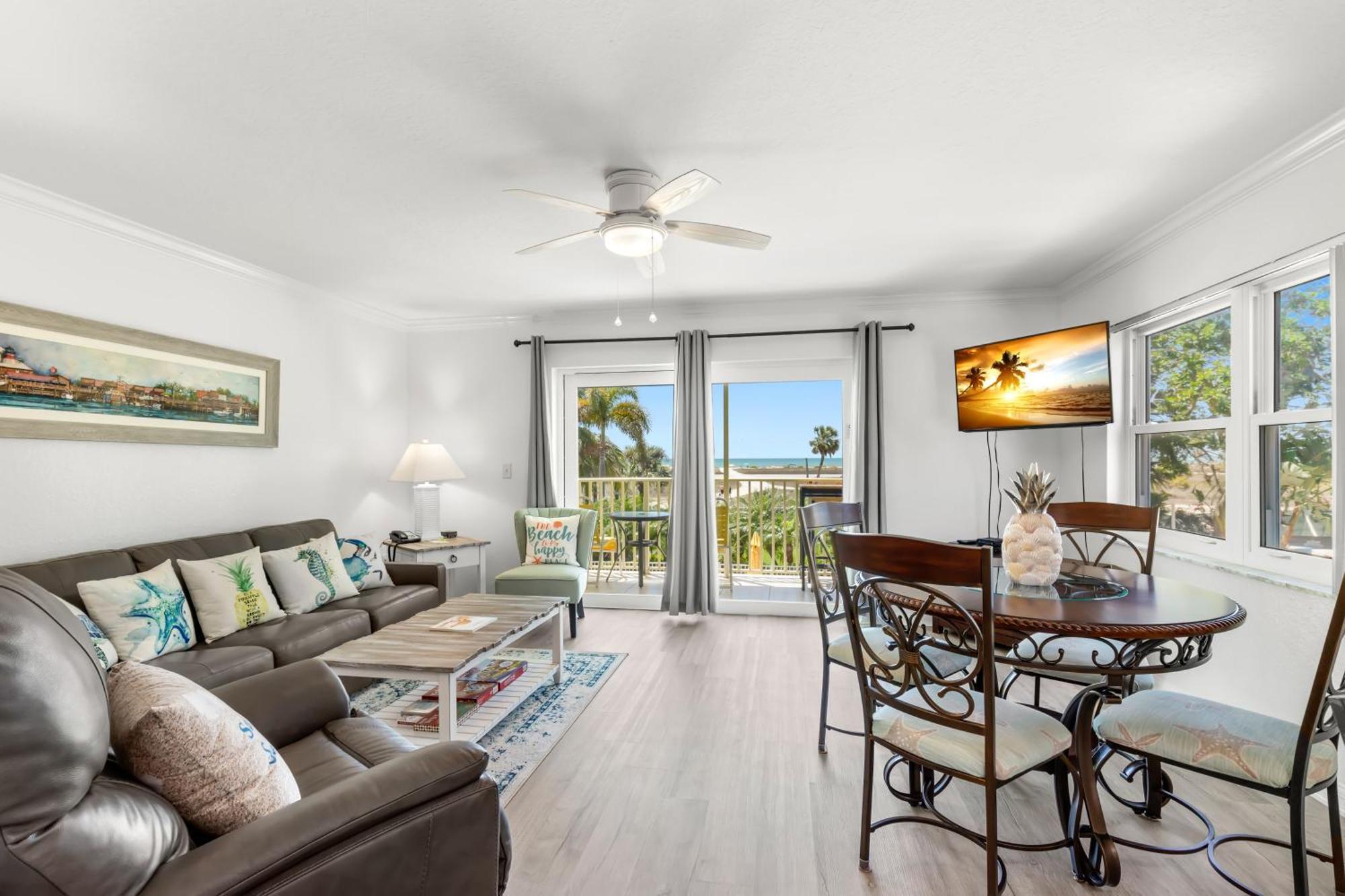 South Beach Oceanfront Resort Сант Пит Бич Номер фото