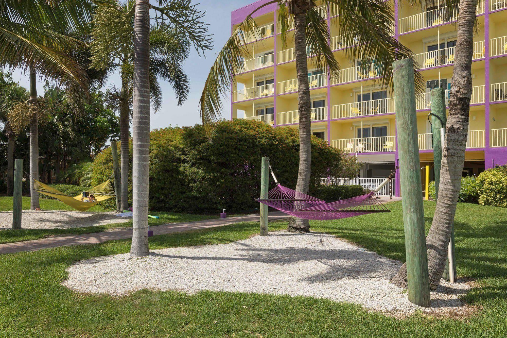South Beach Oceanfront Resort Сант Пит Бич Экстерьер фото